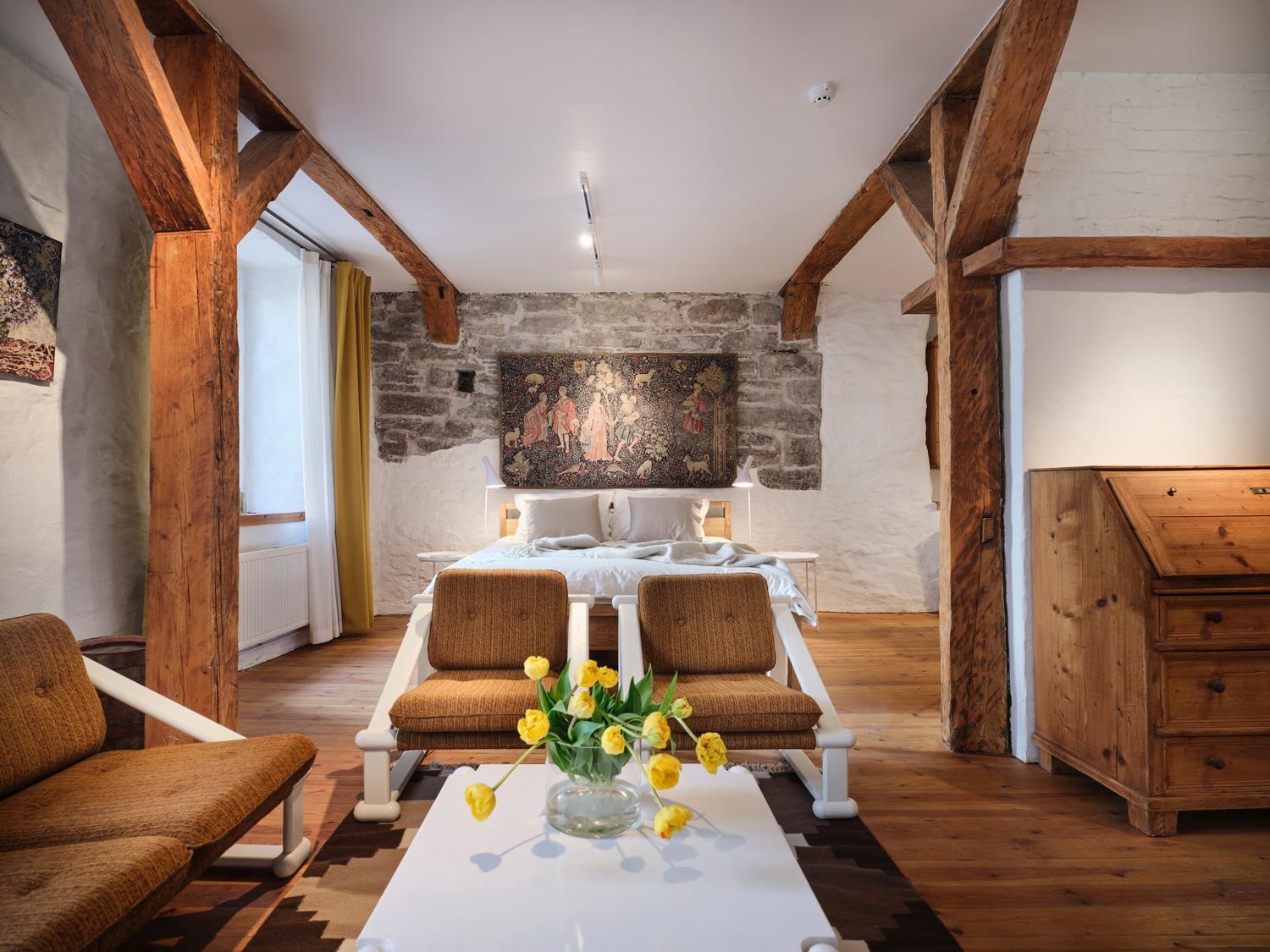 Historic Apartment With Private Garden In Old Town Tallinn Dış mekan fotoğraf