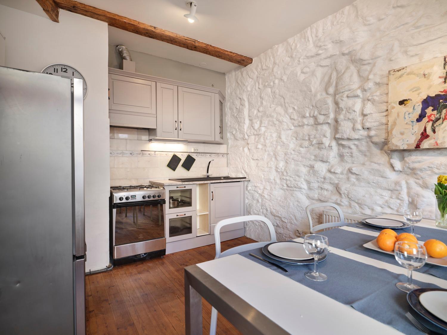 Historic Apartment With Private Garden In Old Town Tallinn Dış mekan fotoğraf