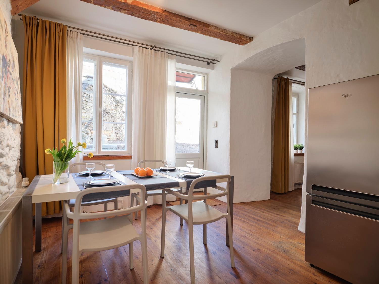 Historic Apartment With Private Garden In Old Town Tallinn Dış mekan fotoğraf